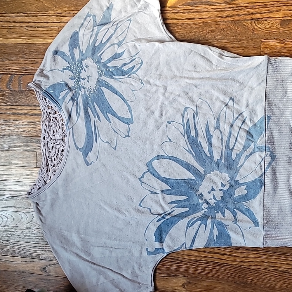 3/4 length sleeve top